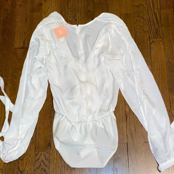 NWT Miss Lola White Bodysuit - Picture 4 of 6